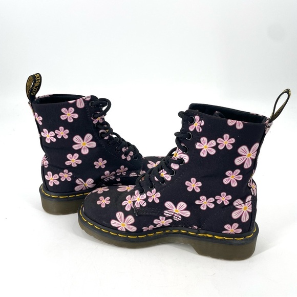 Dr. Martens Page Meadow Pink Daisy Kawaii Floral Black Canvas Combat Moto Boot - Picture 3 of 7